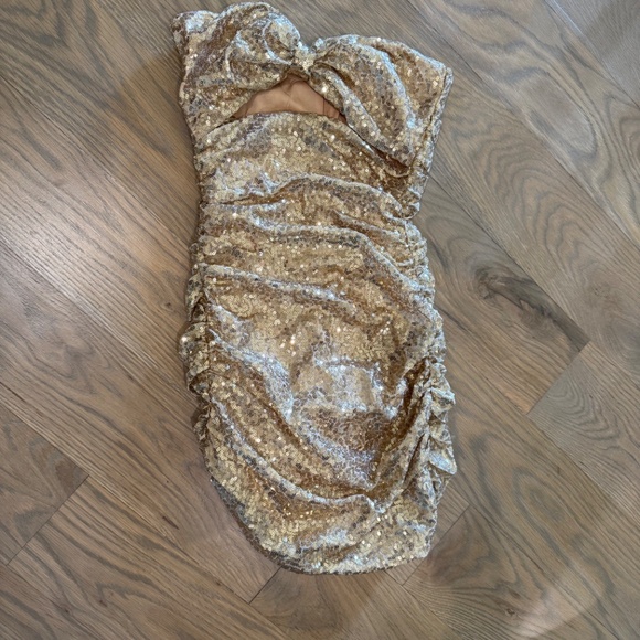 Strapless Sequin Cutout Bodycon Dress in Gold - SIZE XS - Picture 4 of 7